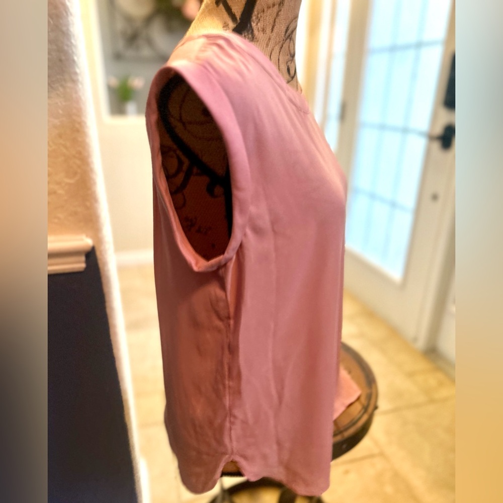 Ann Taylor Blush Dusty Rose Pink Elegant Pink Cap Sleeves Top Blouse Medium - Picture 7 of 13